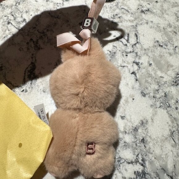 POP MART Labubu V4 The Monsters Pin For Love Alphabet Plush Pendant - Letter B - Picture 4 of 7